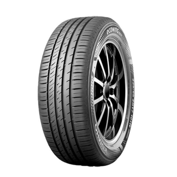 Kumho ECOWING 215/65R16 Rendimiento Óptimo